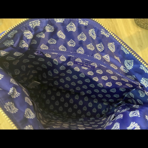 Vera Bradley Carson Hobo - Picture 3 of 4